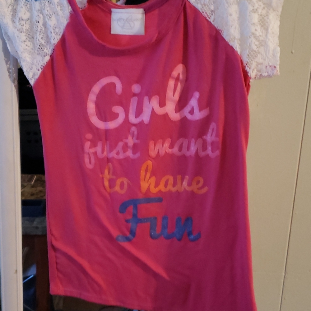 Girls shirt 👚